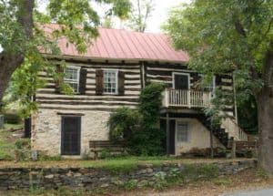 Weavers Cottage on Water Street in Waterford VA